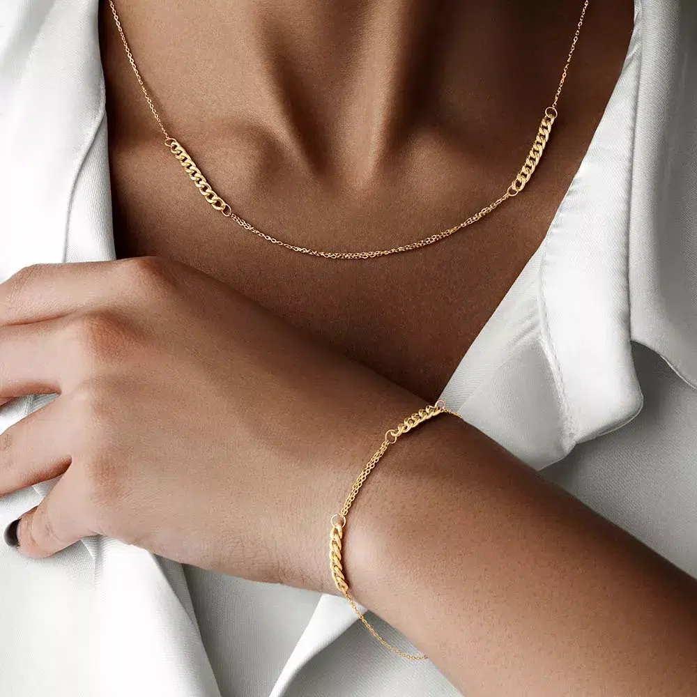 نیم ست نورا